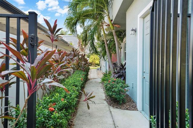 214 S HABANA AVENUE 1, Tampa, FL 33609
