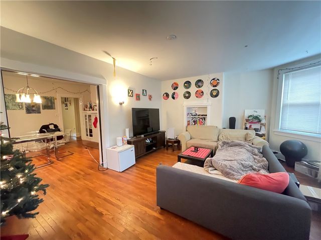 541 S Aiken Ave 539, Shadyside, PA 15232