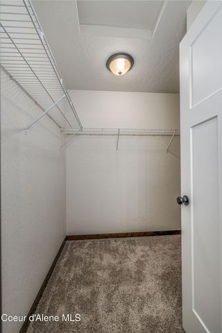 11723 N SIMMONS LN, Rathdrum, ID 83858