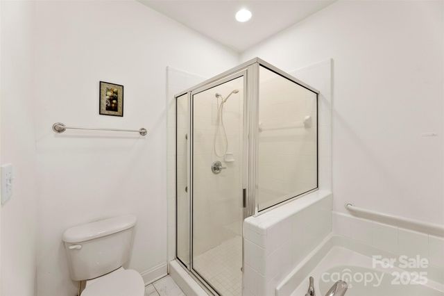 8820 Legacy Lake Lane, Charlotte, NC 28269