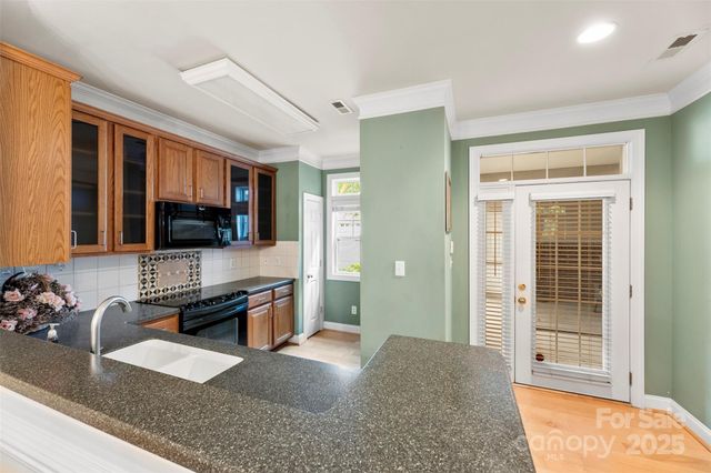 8820 Legacy Lake Lane, Charlotte, NC 28269