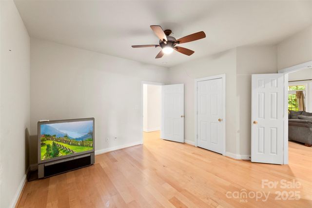 8820 Legacy Lake Lane, Charlotte, NC 28269