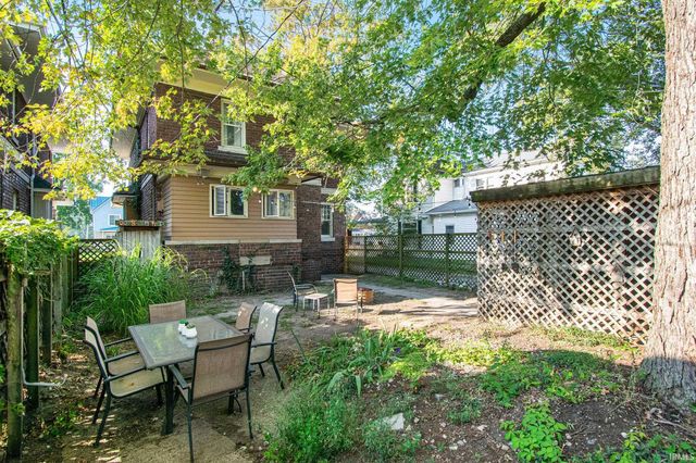 615 E Center Street, Warsaw, IN 46580