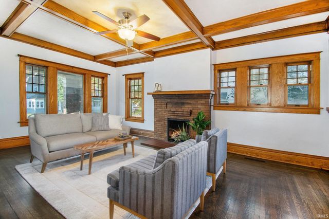 615 E Center Street, Warsaw, IN 46580