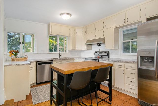 615 E Center Street, Warsaw, IN 46580