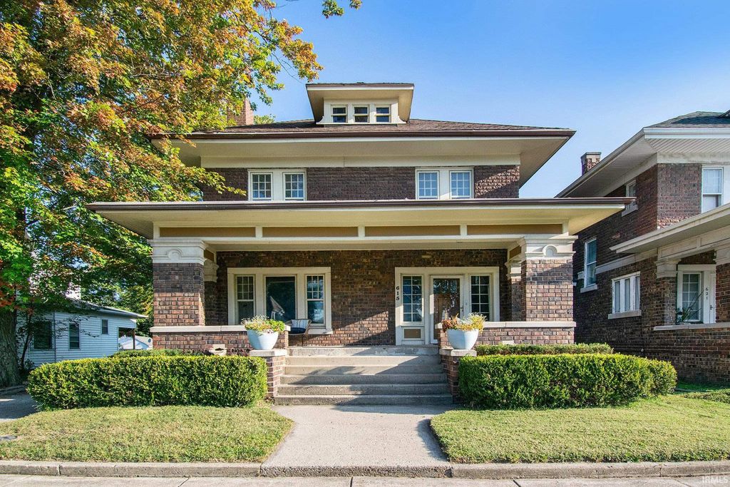 615 E Center Street, Warsaw, IN 46580