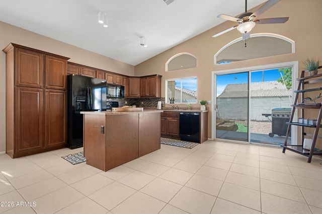 1066 W Whitten Street, Chandler, AZ 85224