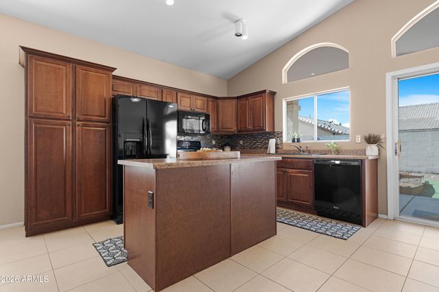 1066 W Whitten Street, Chandler, AZ 85224