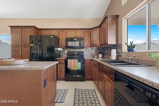 1066 W Whitten Street, Chandler, AZ 85224