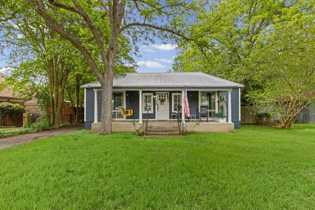 1005 Pine ST, Bastrop, TX 78602