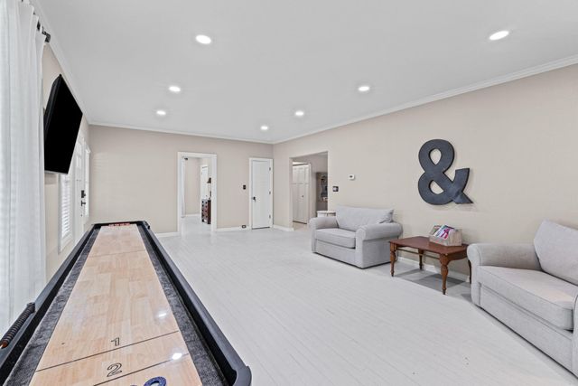 1005 Pine ST, Bastrop, TX 78602