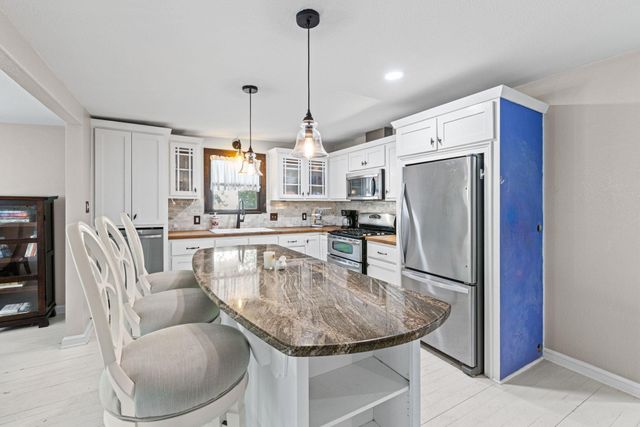 1005 Pine ST, Bastrop, TX 78602