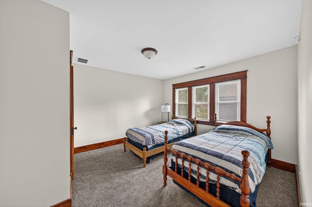 210 Chapin Street, South Bend, IN 46601