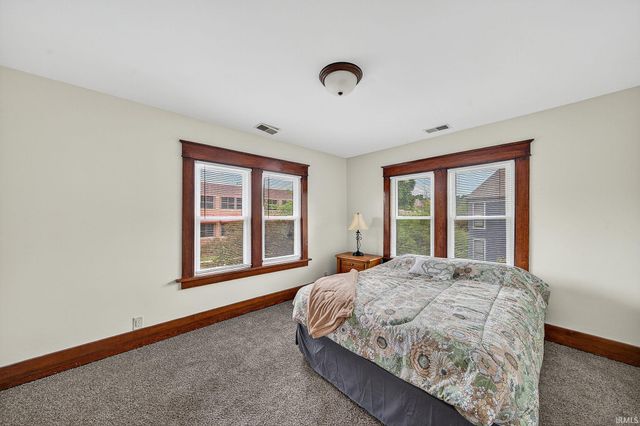 210 Chapin Street, South Bend, IN 46601