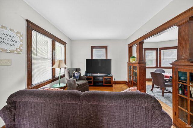 210 Chapin Street, South Bend, IN 46601