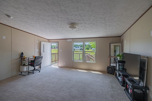 113 S B St, Hillsboro, TN 37342