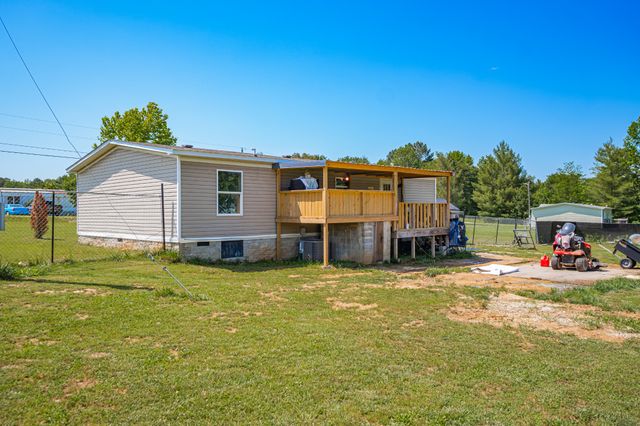 113 S B St, Hillsboro, TN 37342