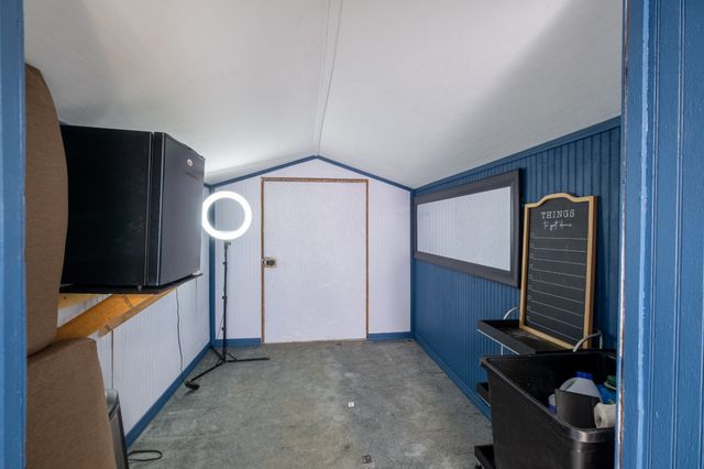 113 S B St, Hillsboro, TN 37342