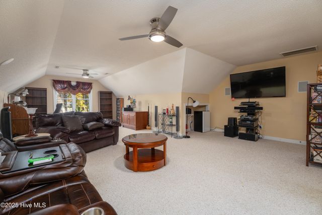 602 Taberna Circle, New Bern, NC 28562