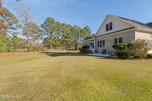 602 Taberna Circle, New Bern, NC 28562