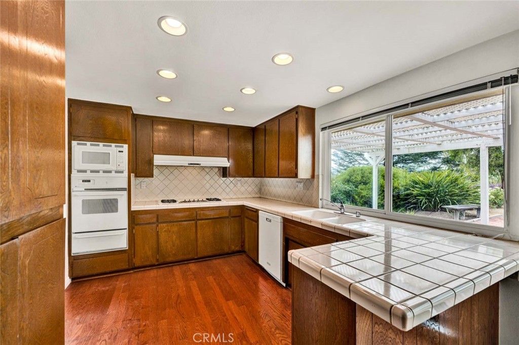 Image 11 of property listing at 24781 Via Larga, Laguna Niguel, CA 92677