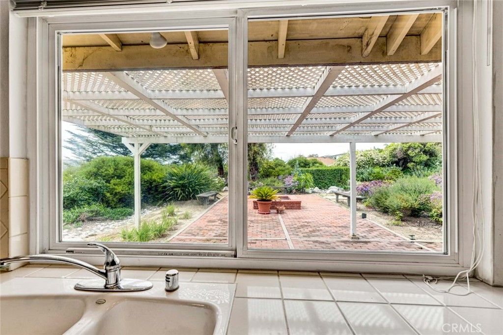 Image 12 of property listing at 24781 Via Larga, Laguna Niguel, CA 92677