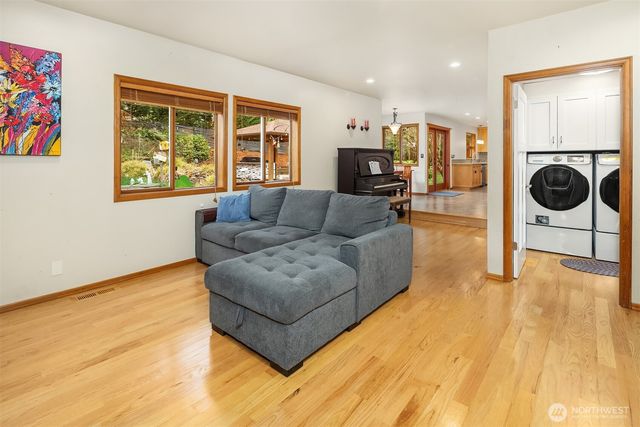 8909 172nd Street SE, Snohomish, WA 98296