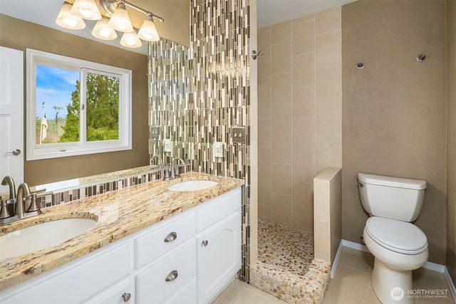 8909 172nd Street SE, Snohomish, WA 98296