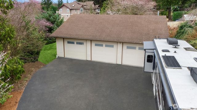 8909 172nd Street SE, Snohomish, WA 98296