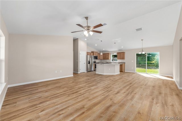 5676 N Summerfield Point, Citrus Springs, FL 34434