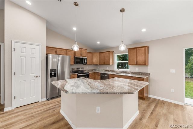 5676 N Summerfield Point, Citrus Springs, FL 34434