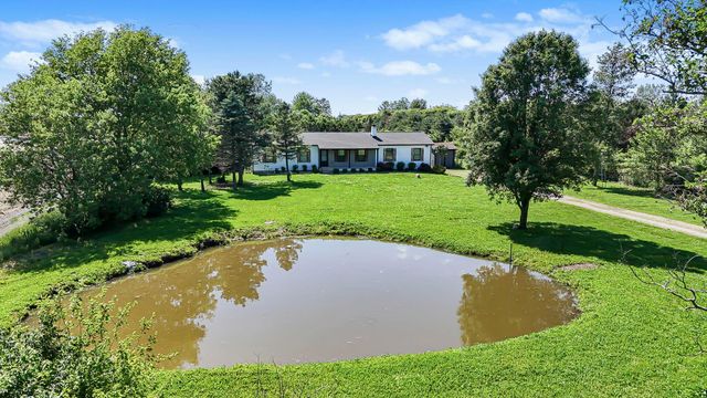 7611 Young Road, Grove City, OH 43123