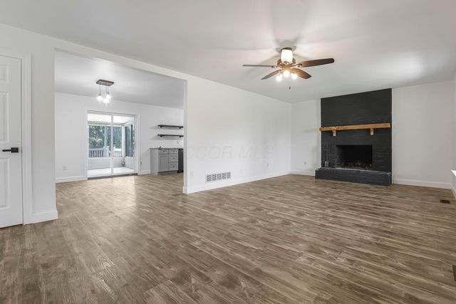 7611 Young Road, Grove City, OH 43123