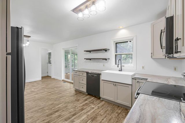 7611 Young Road, Grove City, OH 43123