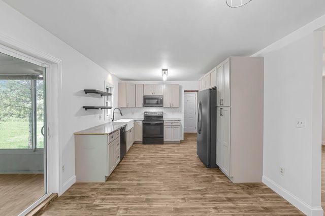 7611 Young Road, Grove City, OH 43123
