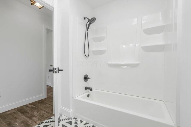 7611 Young Road, Grove City, OH 43123