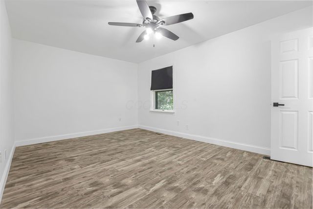 7611 Young Road, Grove City, OH 43123