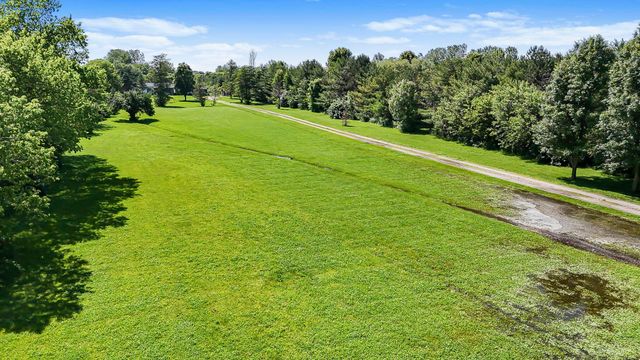 7611 Young Road, Grove City, OH 43123