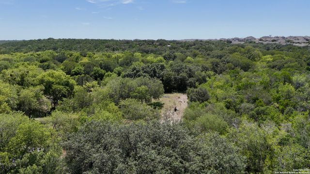 1365 Grosenbacher, San Antonio, TX 78245