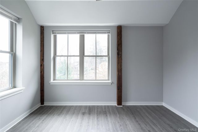 128 Vineyard Avenue 209, Highland, NY 12528