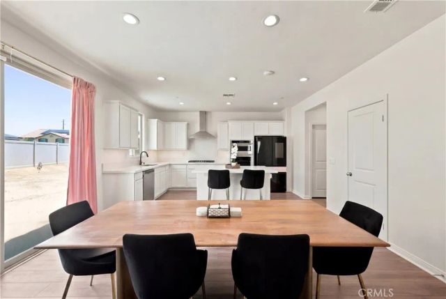 756 Green Court, Perris, CA 92571
