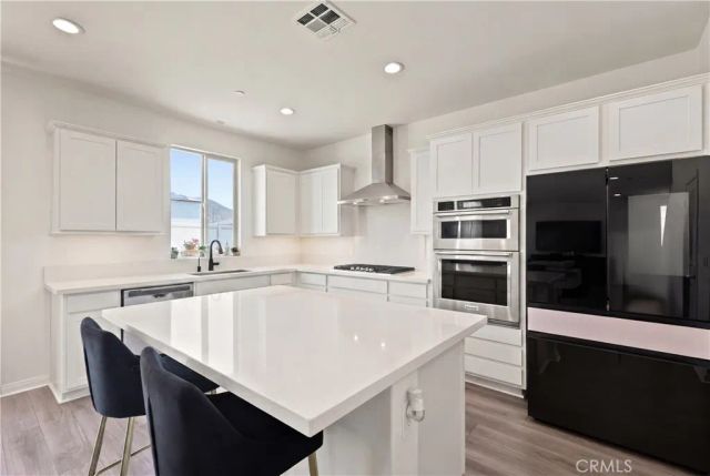 756 Green Court, Perris, CA 92571
