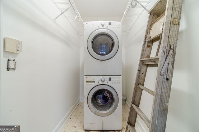 4706 Cedar Wood Drive SW, Lilburn, GA 30047