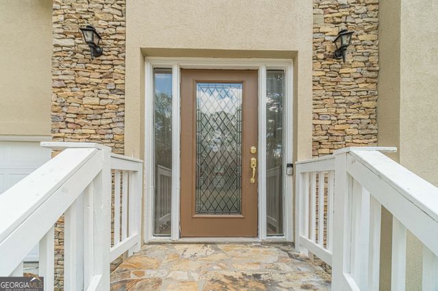 4706 Cedar Wood Drive SW, Lilburn, GA 30047