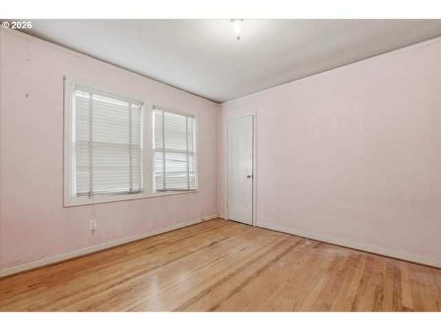 3545 Se 74TH Ave, Portland, OR 97206