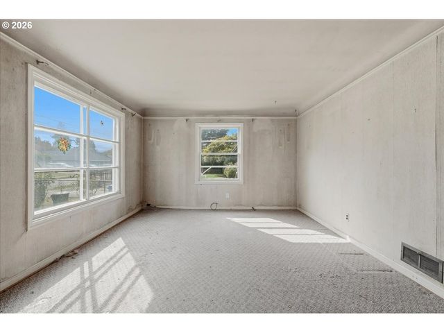 3545 Se 74TH Ave, Portland, OR 97206