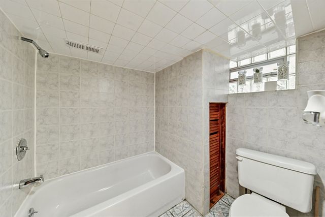 5536 S Normandy Avenue, Chicago, IL 60638