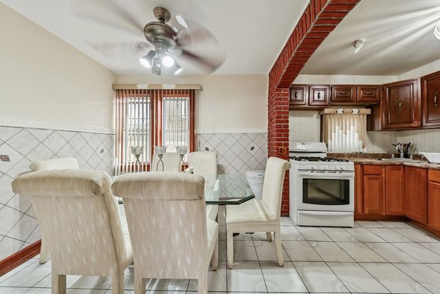 5536 S Normandy Avenue, Chicago, IL 60638