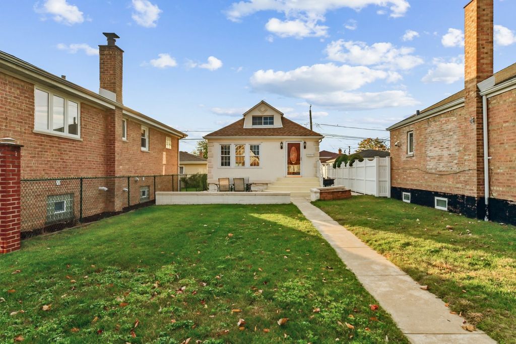 5536 S Normandy Avenue, Chicago, IL 60638