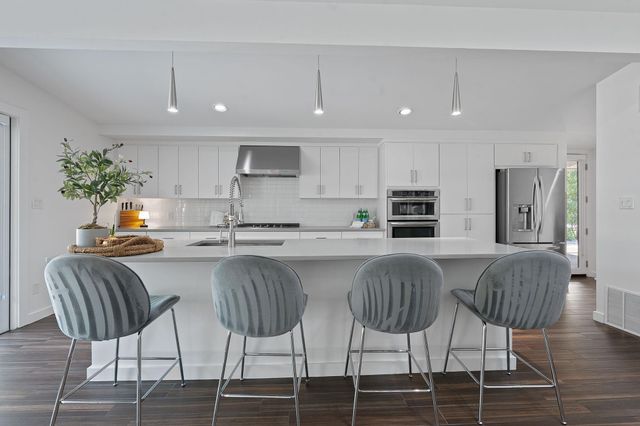 412 Ridgewood RD, West Lake Hills, TX 78746